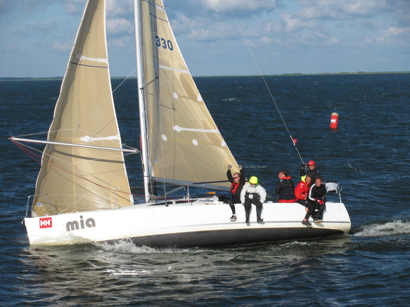 Heltermaa ringi ORC2 grupi võitja MIA EST330, kapten Erki Melts ja meeskond
